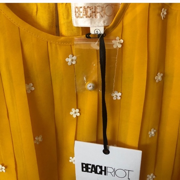 Beach Riot Maddy Top in Yellow - Picture 3 of 5